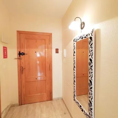 Lovely 2-bedroom Vacation With Community Pool *